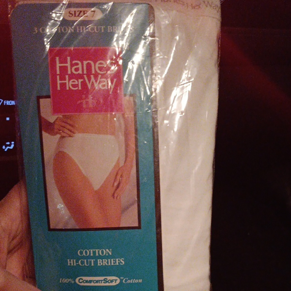 Hanes Her Way Cotton Hi-Cut Briefs White ComfortSoft Size 7 3 Briefs In Pack Vtg - Picture 2 of 9